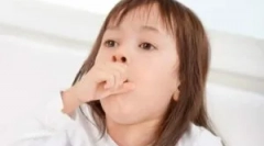 Kašelj s črvi v otroku: vzroki in zdravljenje